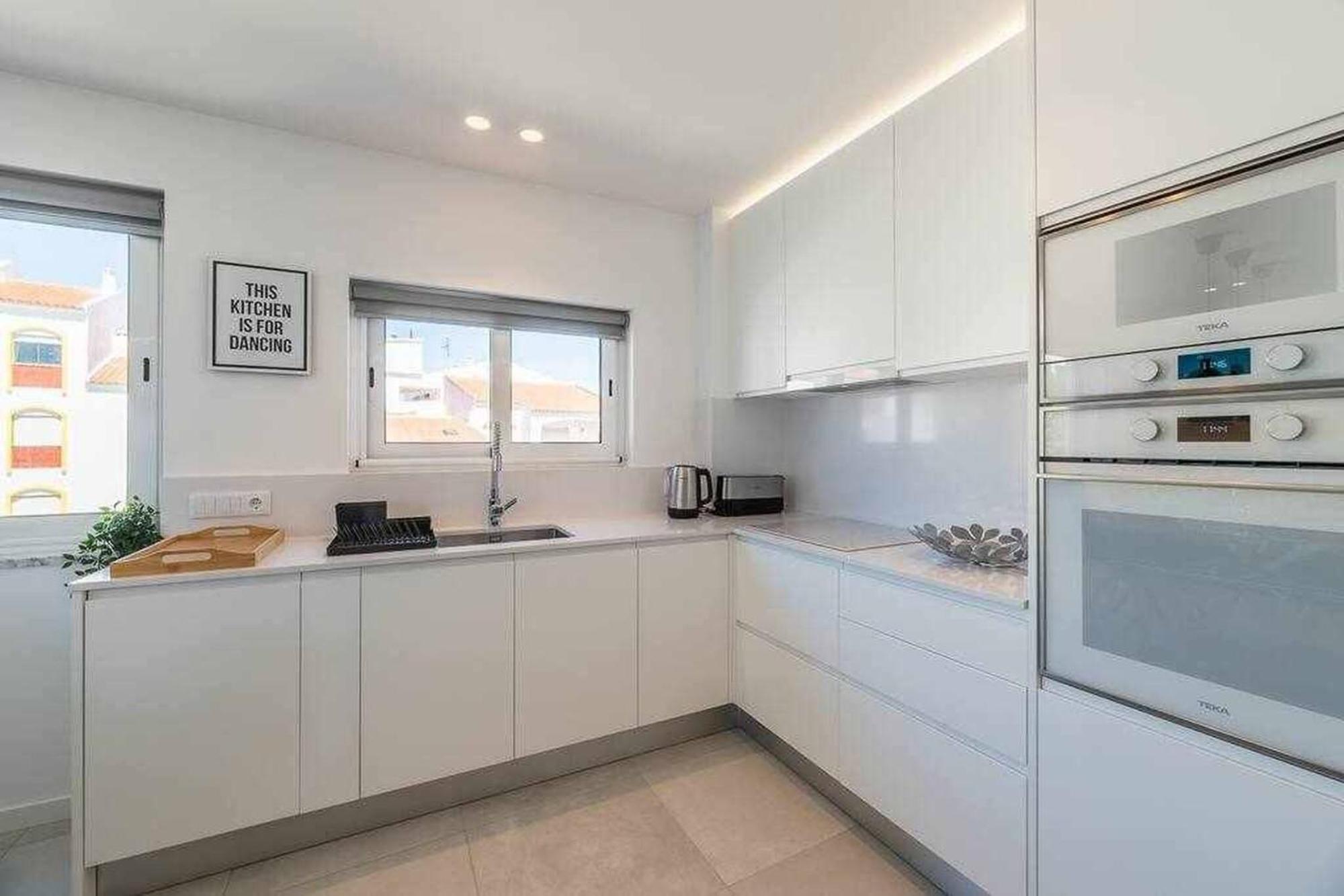 Central Town 2-Bedroom Apartment Albufeira Kültér fotó